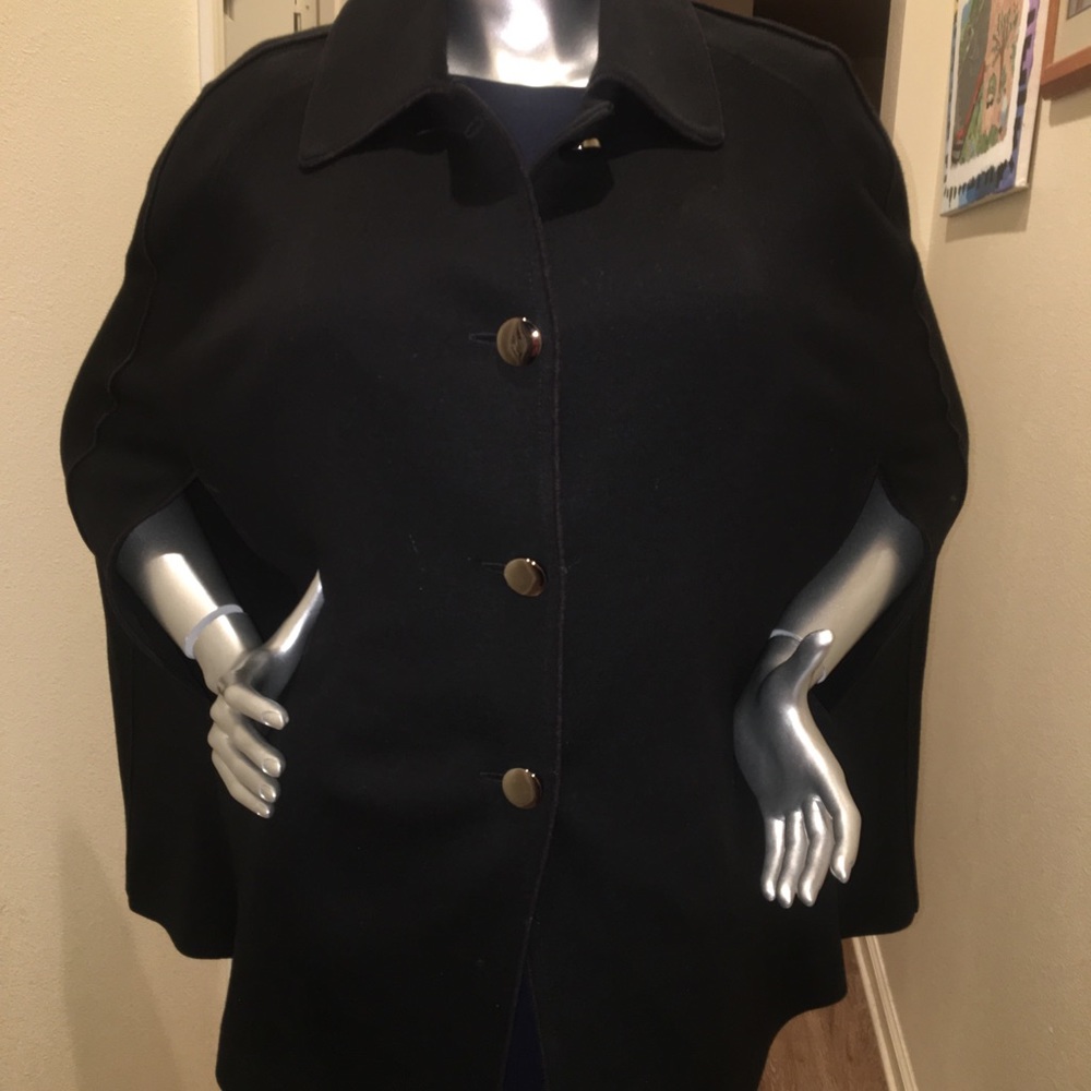 ST JOHN COAT CAVIAR